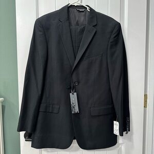 NWT 5th Avenue Men’s 2-Piece Dark Gray Suit